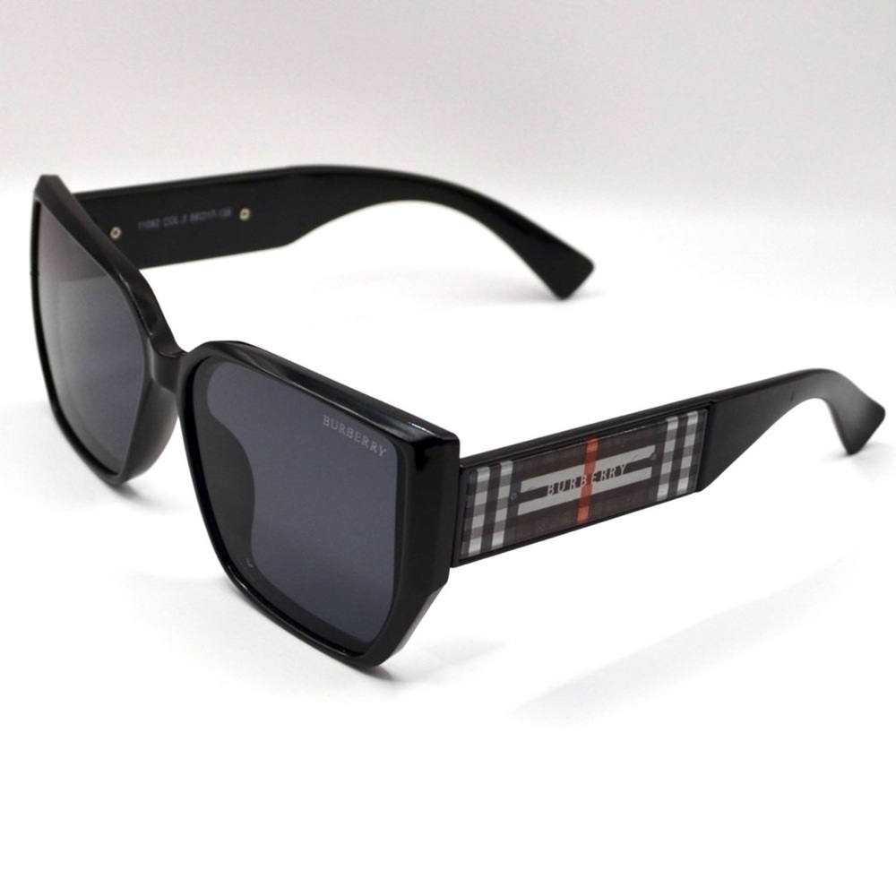 Burberry Women’s Sunglasses | Black Frame | Gray Lens | Like New